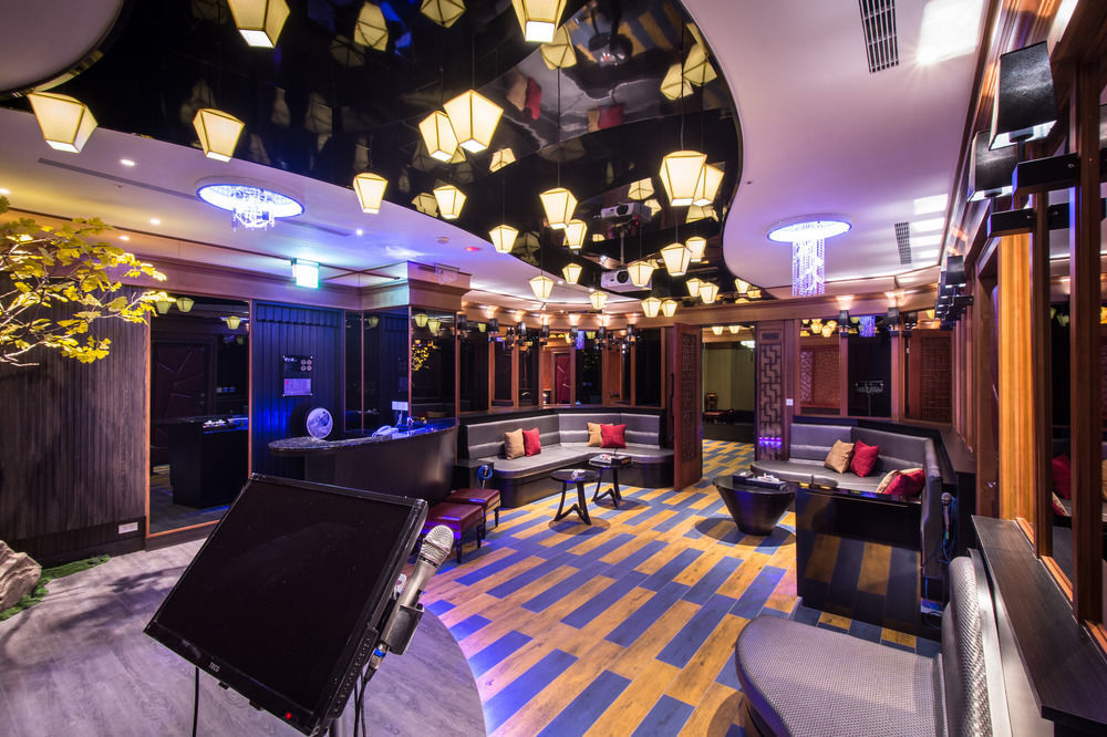 Forbidden City Motel Taichung Exterior foto